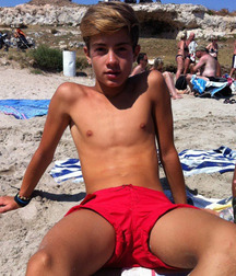  boys teens 5b799b80c15cb.jpg