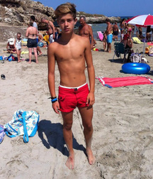  boys teens 5b799b969502f.jpg