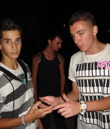 frends very nices 5b7b243be6ff7.jpg