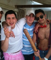 frends very nices 5b7b245f93be9.jpg