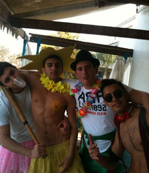 frends very nices 5b7b24622b412.jpg