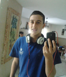 boys have fun 5b7be0d42201e.jpg
