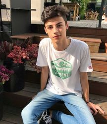 sexy boys du mercredi 5b7d291e77e73.jpg