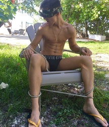 trop beaux 5b7eef1c20a49.jpg