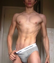 trop beaux 5b7eef6d5983d.jpg