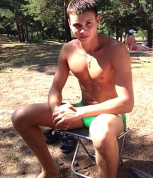 trop beaux 5b7eef79eb7b7.jpg