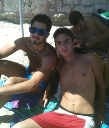louis and his frends 5b8019b91a800.jpg