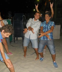 louis and his frends 5b8019e3e1f07.jpg