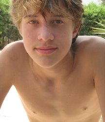 frends of boys 5b81a8317d97f.jpg