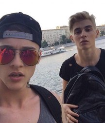 boys & boys 5b827b458bea2.jpg