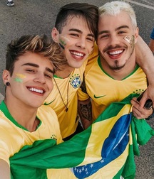 boys & boys 5b827b7f8a14f.jpg