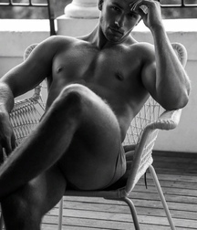 a hot night 5b8467e6264bc.jpg