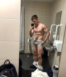 j'adore 5b9e96e9a00aa.jpg