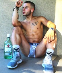 saturday evening 5ba6728ea7d23.jpg
