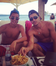 I like boys 5bcb4f28a2236.jpg