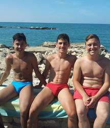 I like boys 5bcb4f3d820b0.jpg
