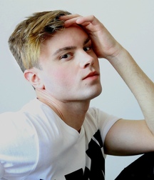 sexy boys  5bd3226e140bd.jpg