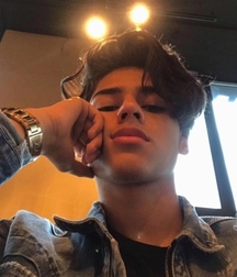 salut mes amis 5be7575944d46.jpg