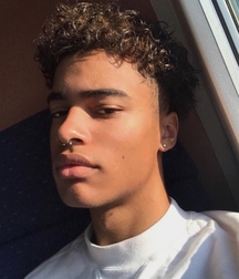 salut mes amis 5be7575e020e1.jpg