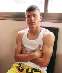 armand 5bf1828286bed.jpg