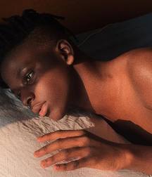 black et .... 5bf2d78ce9839.jpg
