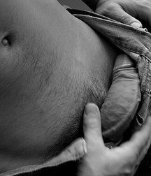 amouse les couilles 5bfd21a3ce306.jpg