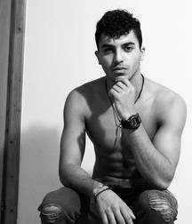 hallo boy 5c00594503676.jpg