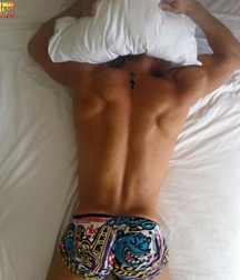 eros 02 top 5c0bd421b0fc7.jpg
