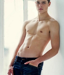 eros 02 top 5c0bd423c2d5f.jpg