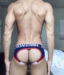 cocks and boys 5c1e9e9b65ca0.jpg