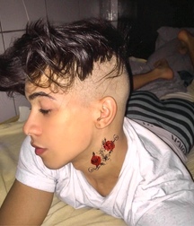 cocks and boys 5c1e9eb239546.jpg