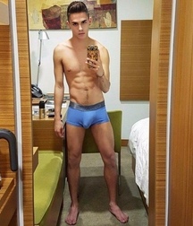 trop beaux  5c2b6e76d5fc5.jpg