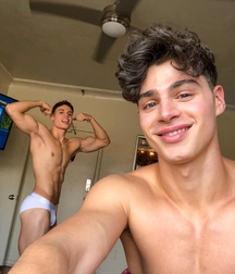 un peu de sexy boys 5c55b9c230770.jpg