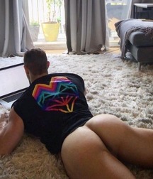 cul des hommes 5c5711e3e3aaa.jpg