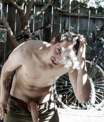 happy cock 5c5dc53c53783.jpg