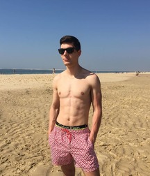 un ami de charles 5c5f1a41ee055.jpg