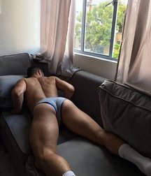 sexy boys 5c7d51d2dc70d.jpg
