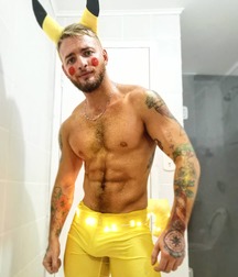sexy boys 5c7d51d92ee3b.jpg