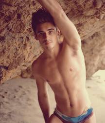 superboy 5c813f7edf82b.jpg