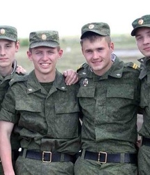 gay army 5c81589627b09.jpg