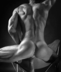 strong 5c861e224d7d7.jpg
