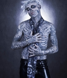 fetich and art 5c8be3b5a40ab.jpg