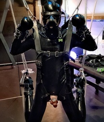 fetich and art 5c8be3c1c2593.jpg