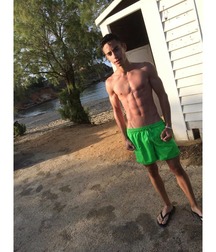 encore some boy 5ca0e4d172eed.jpg