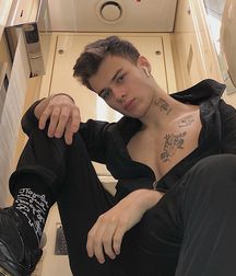 beaux 5ca0e52d488e5.jpg