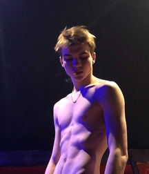 teens and gif 5ca23c74c1e2a.jpg