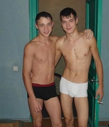 sexy four 5cb497998974d.jpg