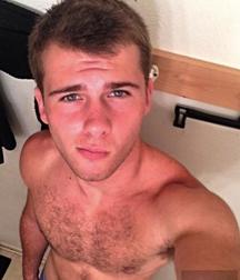 les beaux 5cd938fe1b159.jpg