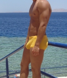 I am gay 5cd93e0a82657.jpg