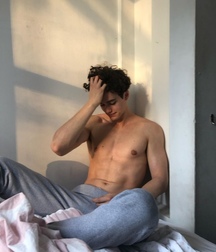 la gloire des homos 5cf2a16d76e9d.jpg